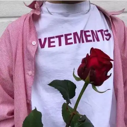 酷系不露脸男女生头像 | 不看路人,不换爱人