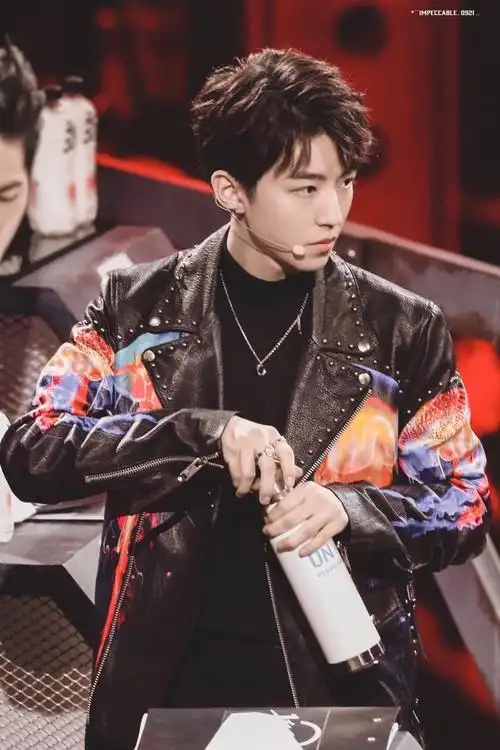 《我们的乐队》王俊凯王总.