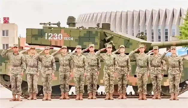 空军有歼-20,海军有055,陆军有什么