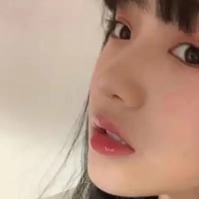 2021散落人间天使般温柔女生头像