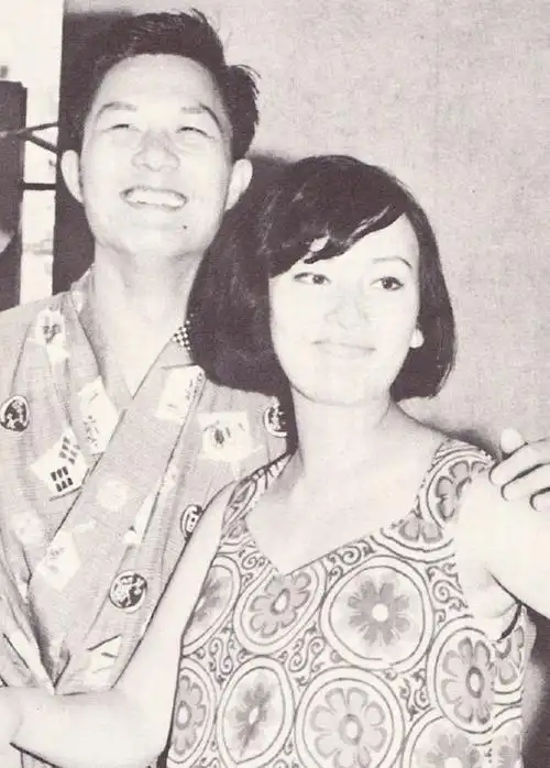 香江忆旧录未婚妻是椰汁女孩妈妈是邵氏大明星影视豪门