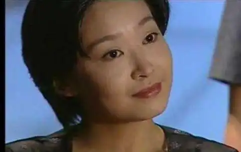 在任教期间,刘天池也会过过戏瘾,在《黑洞》《父母爱情》等电视剧里都