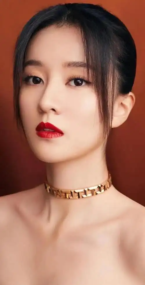 乔欣快三十岁了,随年龄的增长,是该尝试一些不一样的角色,挑战自己的