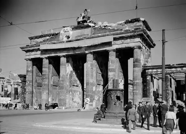 第二次世界大战德国柏林遭到盟军毁灭性破坏