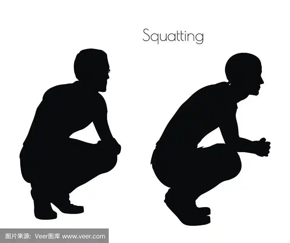 男子在白色背景下蹲坐姿势