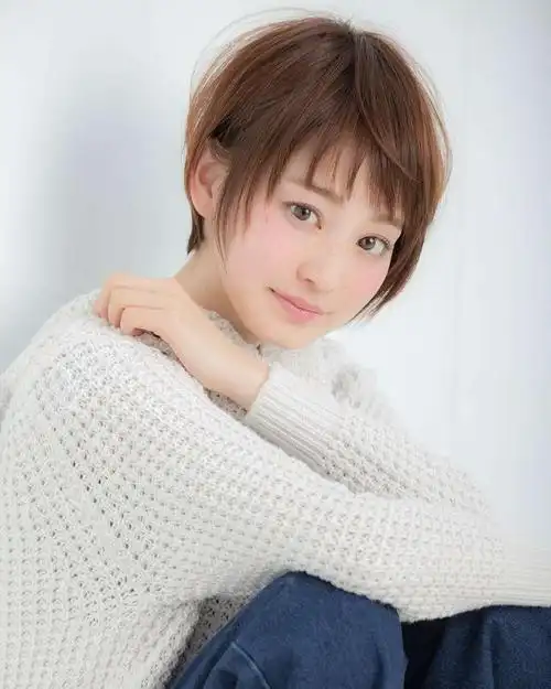 圆脸短发发型(圆脸短发发型女2022新款)-天晟网