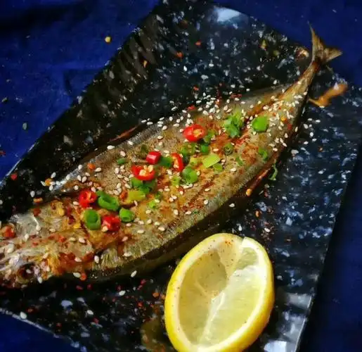 碳烤秋刀鱼