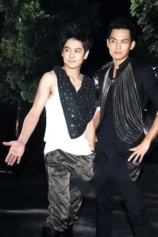 钟汉良,林志颖,范晓萱"三小"罕见同框