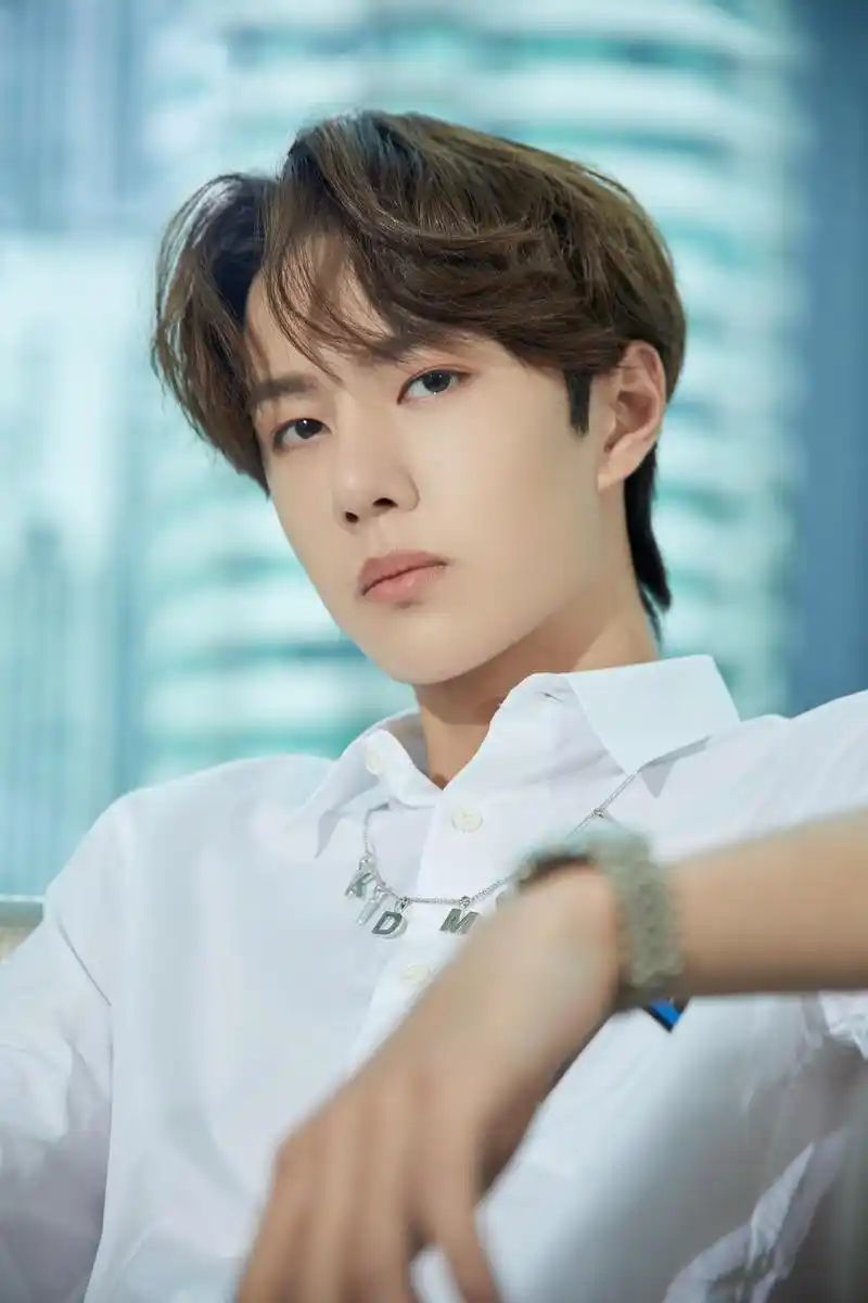 王一博高清图!精致的少年,是艺术品吧!