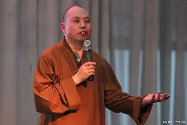 四川寺庙住持与女主播风波释照杰被暂停职务涉案者被公诉