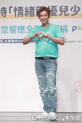 罗志祥重炮谴责黄子佼痛批持未成年私密片太不应该