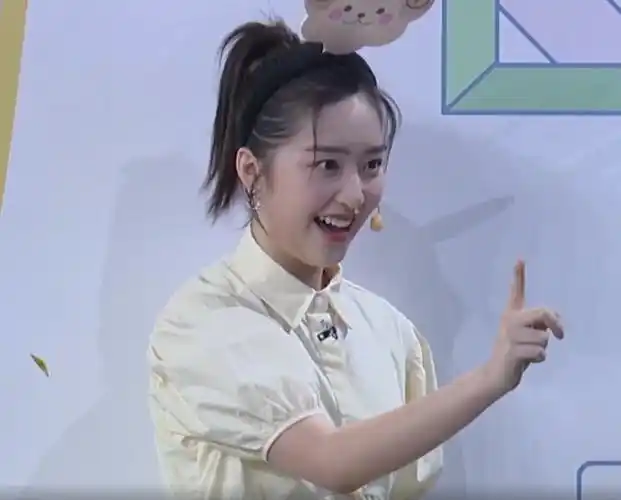 快乐大本营下期精彩啦宋雨琦强势来袭阵容豪华光看预告就笑场