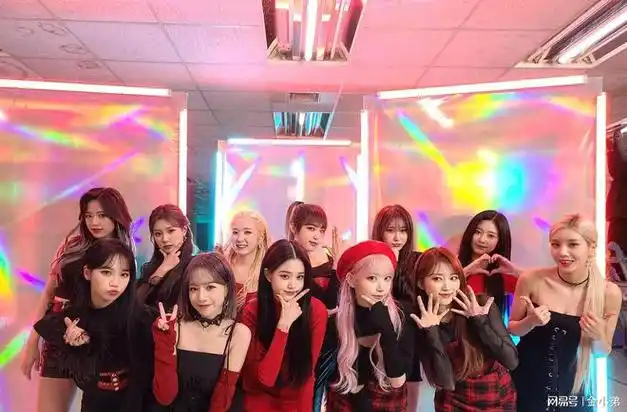 izone绽放的七彩光芒三位成员闪耀音乐舞台逆袭正当时