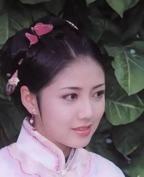 她是隐藏在台湾省狗血乡土剧中的绝世美女 长相貌美却感情路坎坷_韩瑜