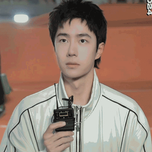 歪头的时候也嗲嗲嘚#lacoste品牌全球代言人王一博##王一博