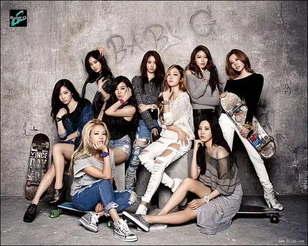 求图 少女时代的图片 当人的和团体的 当人里面要有包括西卡 团体要九