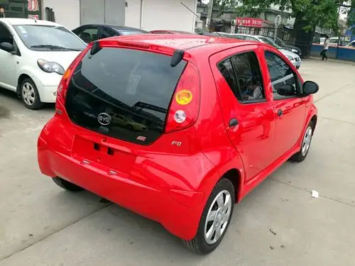 急转2015年上牌比亚迪f0手自一体1.0 红色