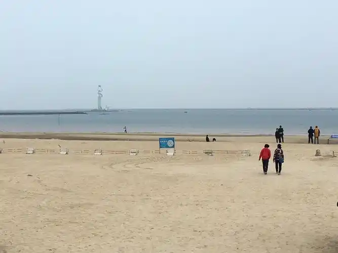 辽宁营口白沙湾金色沙滩,山海广场和古镇