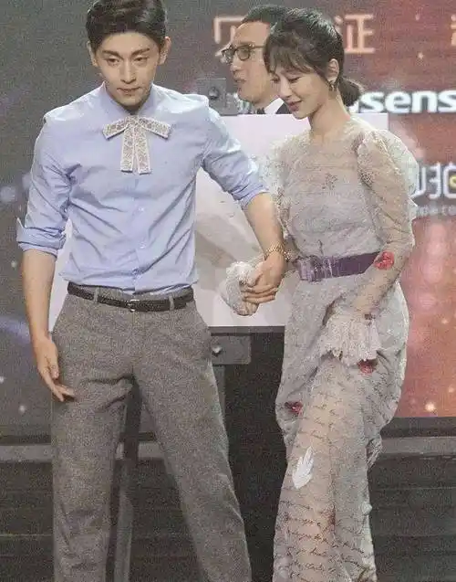 《香蜜》邓伦杨紫戏里戏外,三生三世,原来两人私底下如此亲密!