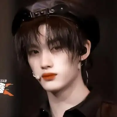 丁程鑫 头像原截 江时树