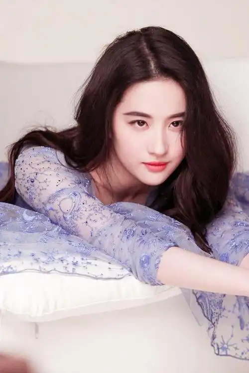 仙女姐姐一一刘亦菲被中国外交部公开点赞她是真正的中华儿女