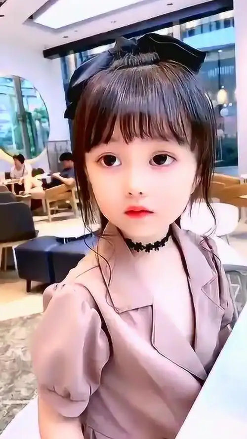 怀孕的时候看漂亮宝宝的照片,生出来的女儿就可以这么好看