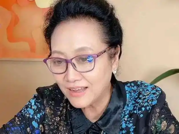 车晓母亲王丽云直播带货2000块的火箭都不给我刷你们是真抠啊