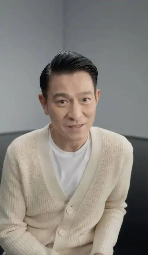 原创刘德华入行40年剧作少过30部演闲角已注定有巨星相