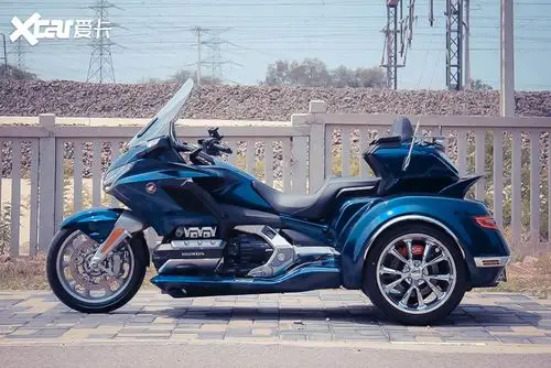 70万元的金翼正三轮 这才是陆地巡洋舰:摩托车界的"劳斯莱斯"-爱卡