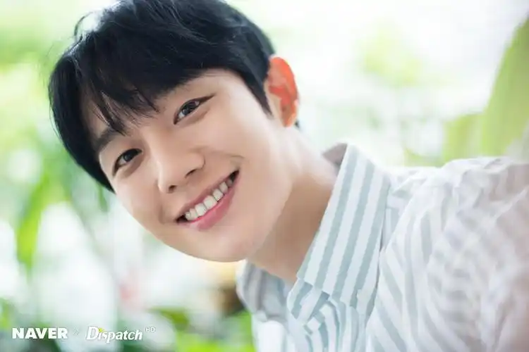 丁海寅高清写真曝光笑容暖化人心 《春夜》本周将迎大结局【组图】