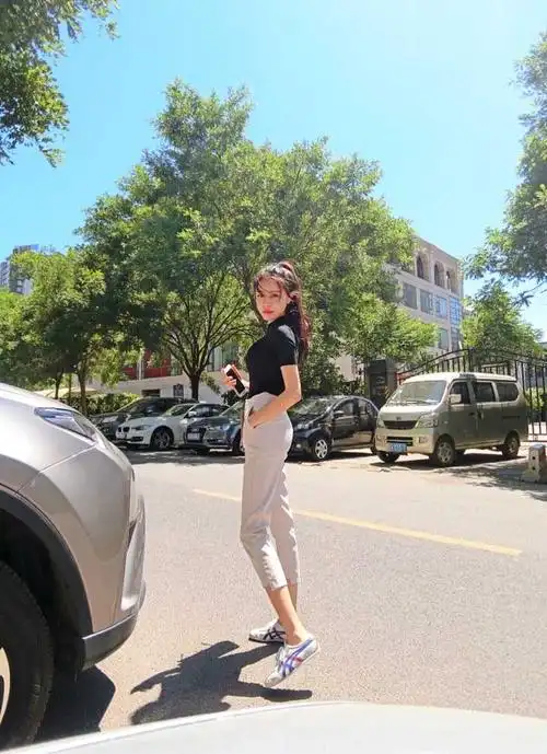 一个身高165体重90斤的女生是种怎样得体验?