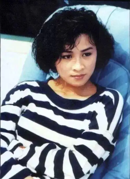 25岁的刘嘉玲遭绑架凌辱(25岁的刘嘉玲遭绑架凌辱)(4)