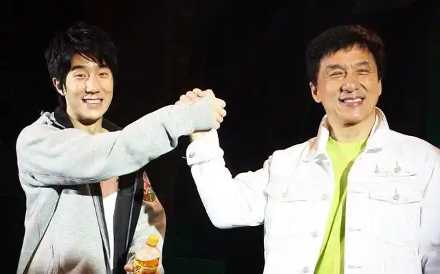 成龙自我反省 称要帮儿子房祖名出唱片演电影-资讯-海外网