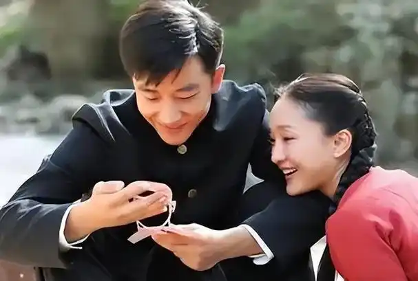 逐渐"消失"的黄轩,已走上男演员的另一条大道|杨幂|周迅|蒋雯丽