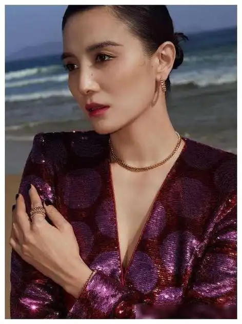 演员宋佳揭秘单身不等于孤独生活不止婚姻