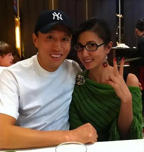 著名演员王洛勇:我这辈子最正确的决定,就是娶了一个平凡的妻子