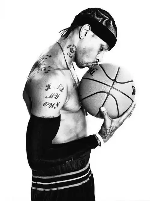 一组艾弗森黑白美照