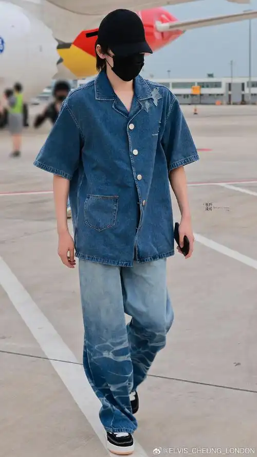 cheung 2023秋冬 中蓝牛仔渐变阔腿裤#elvis.cheung##宋亚轩