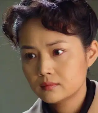 回顾一级演员茹萍:二婚带女嫁刘之冰恩爱24年,爱继子胜过亲女儿