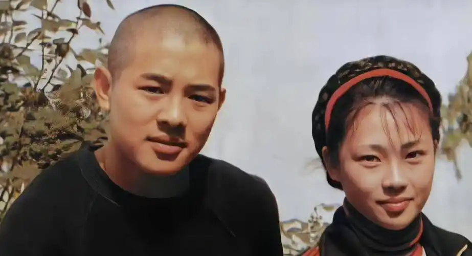 时隔25年李连杰与前妻黄秋燕在北京重逢发生了怎样的故事