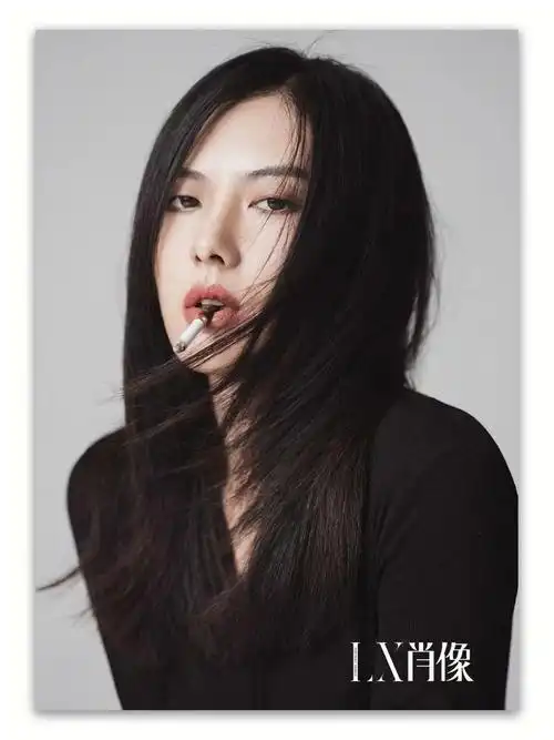 抽烟不一定是坏女孩西安肖像