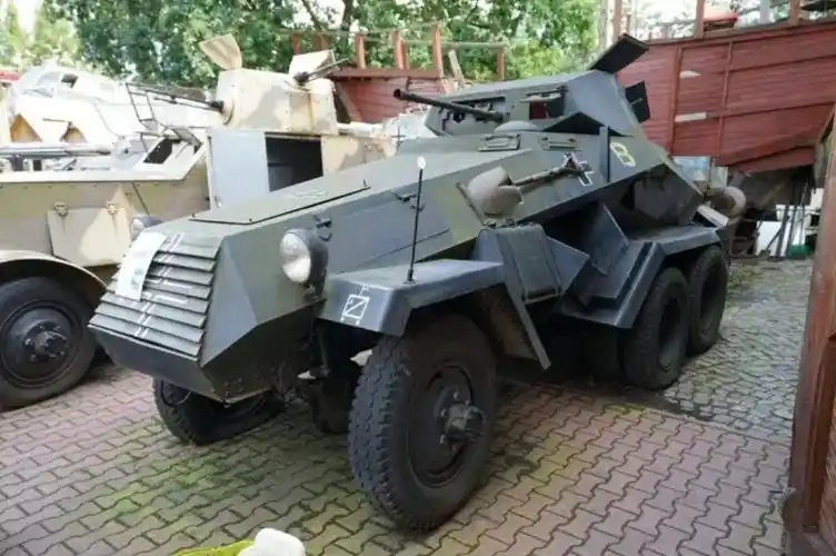 2,sd.kfz. 231重型侦察装甲车(德国)