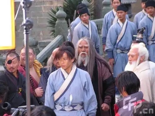 邓超版《倚天屠龙记》(2009年)系列之二:《倚天》武当片场曝光 邓超