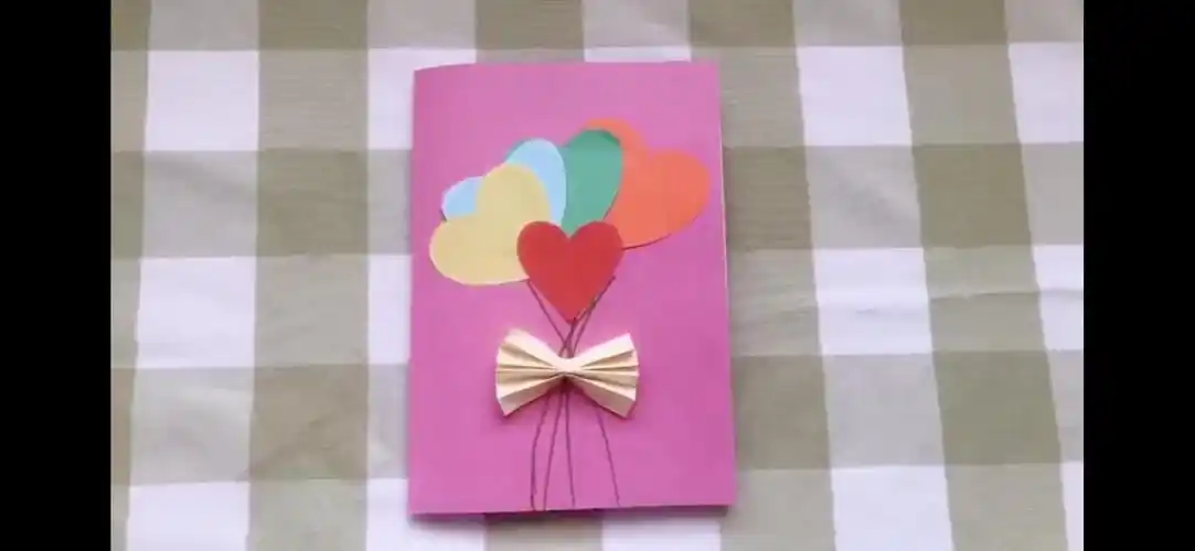 这样,一个美美的爱心卡片就完成啦