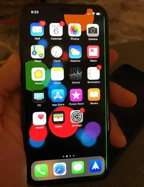 iphone x 屏幕出现绿线有可能是哪些原因所致?有什么解决措施?
