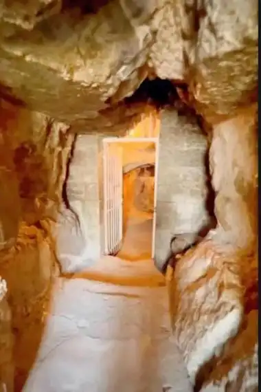 埃及金字塔里面有什么东西金字塔内部构造大揭秘