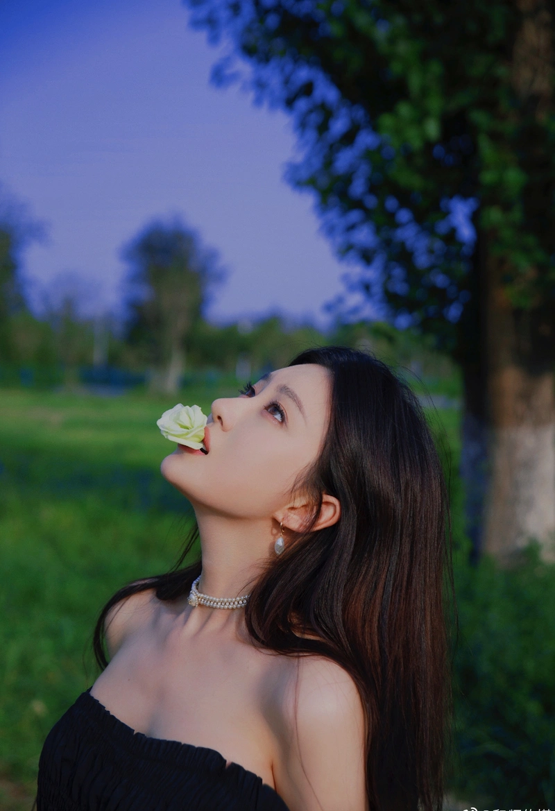 于子洋夏日写真照,只能说,美就一个字