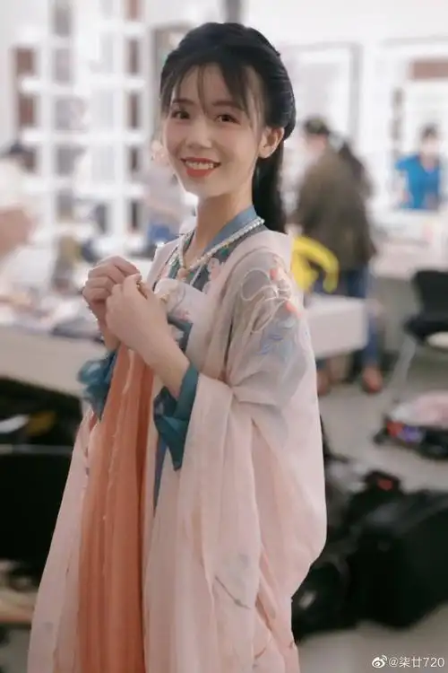 银临(大部分图源微博) - 堆糖,美图壁纸兴趣社区