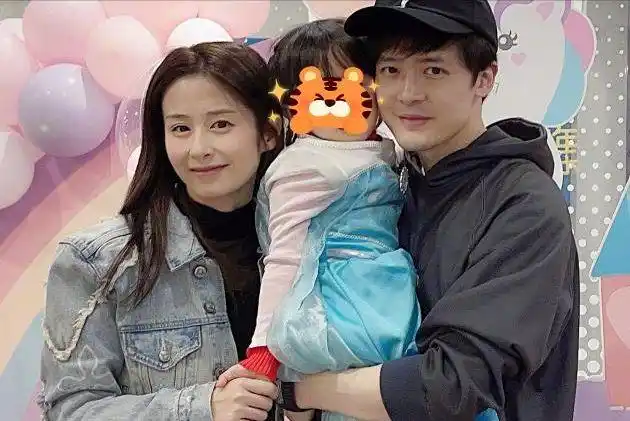 颖儿婚后与老公aa制因拍戏双胞胎只剩一个曾引起杨幂不满