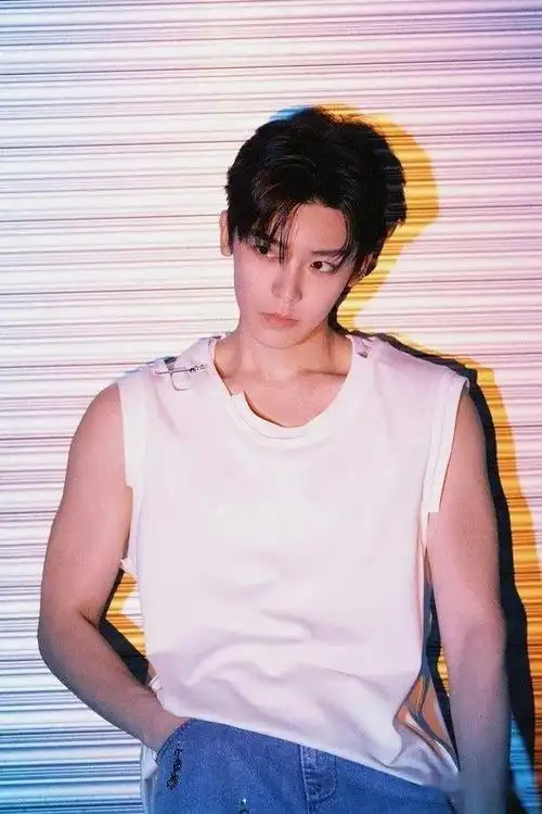 网评「身材最好」的陆剧95生top3:侯明昊